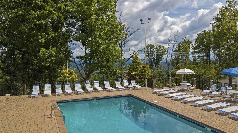 Key Lime Pie, Hot Tub,Wifi, 1089 Free Tickets Each Paid Day, Dollywood And More Gatlinburg Cameră foto